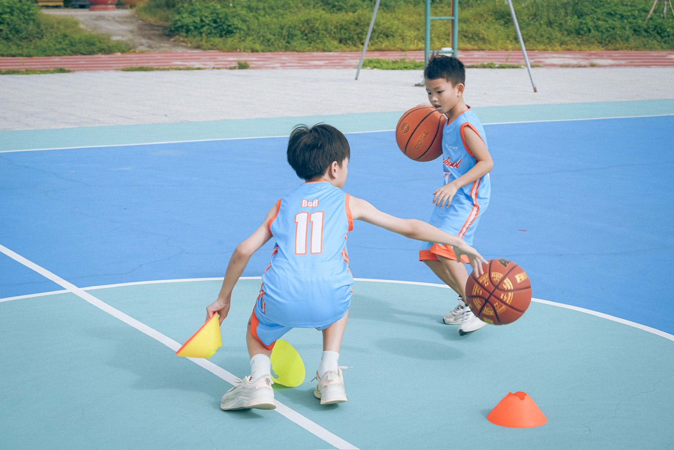 Read more about the article Cầu Thủ Bóng Rổ Nhí Cần Ăn Gì Để Có Sức Mạnh Siêu Nhiên?